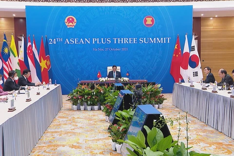 范明政总理出席东盟与中日韩领导人会议