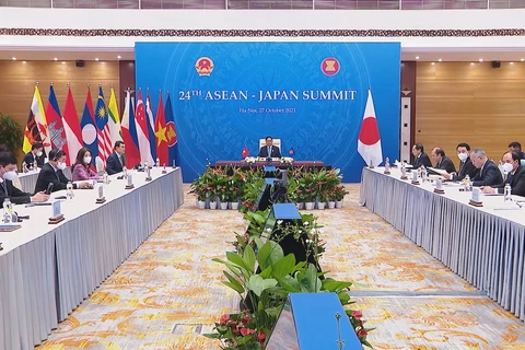 越南政府总理范明政出席东盟-日本、东盟-澳大利亚领导人会议