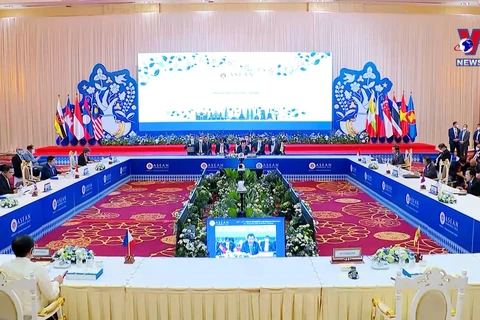 第40届和第41届东盟峰会正式开幕