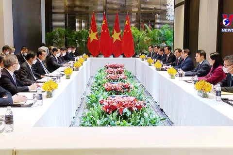 范明政总理会见中国国务院总理李克强
