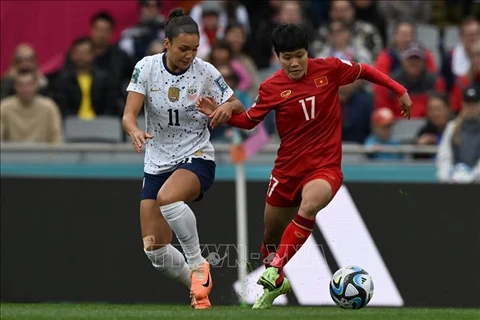 2023年女足世界杯组图：越南女足队迎战美国足队- 历史性对决