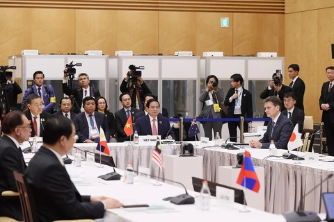 政府总理范明政出席“亚洲零排放共同体”首次峰会