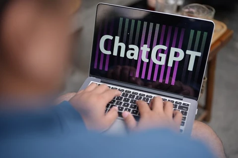 ChatGPT：越南市场人工智能发展的助推剂