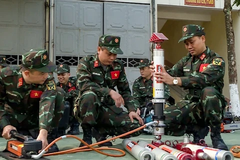 组图：越南人民军救援力量抵达土耳其哈塔伊省执行搜救任务