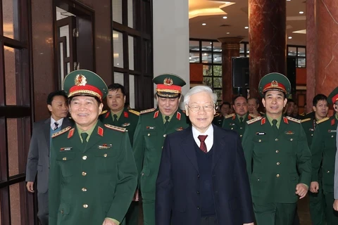 越共中央总书记、国家主席阮富仲出席2018年全军军政会议（组图）