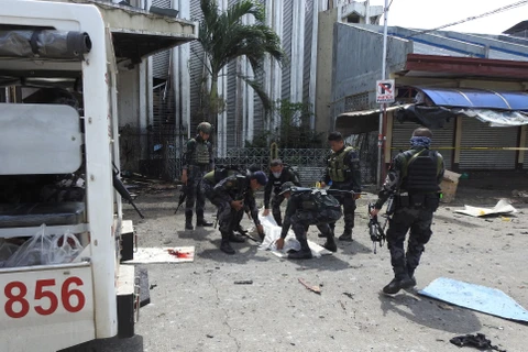 菲律宾中期选举前夜发生连环爆炸事件