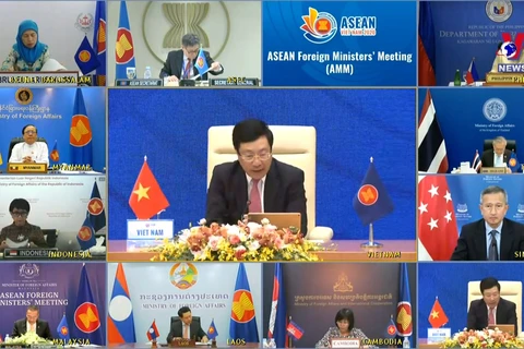 ASEAN 2020：密切协作配合缩小东盟内部发展差距