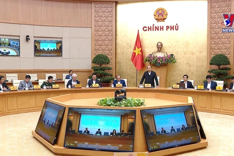 越南政府总理召开关于防控疫情的会议