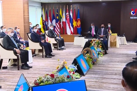 越南重视与东盟各成员国促进团结互助交流共进