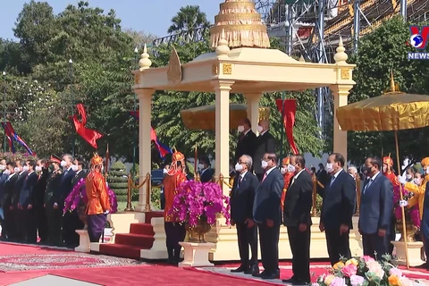 越南国家主席阮春福对柬埔寨进行国事访问