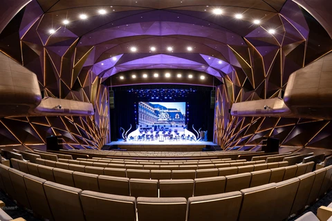 剑湖剧院--达到国际标准的艺术工程