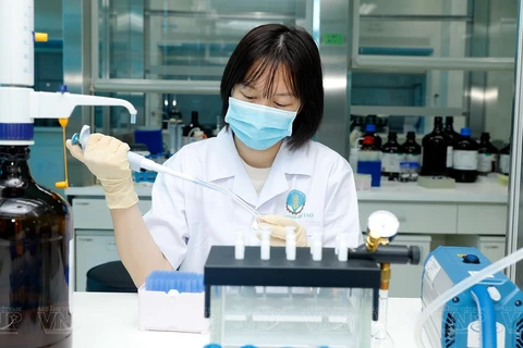 组图：越南一流食品安全检测实验室