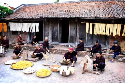 组图：拥有400多年历史的越南太平省南高柳条编织业