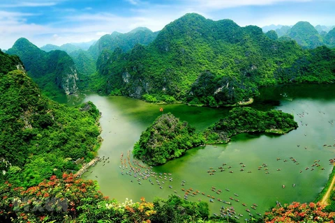 将长安名胜群打造成越南和国际上最具吸引力的旅游景区之一