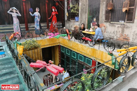 河内再生废料咖啡馆（组图）
