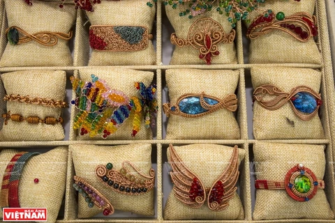 越南铜丝艺术品（组图）