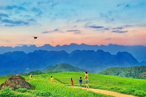 探索越南北部梦幻秘境——浦良天门