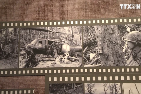 “照相机讲述的故事”展览会： 战争与和平的桥梁