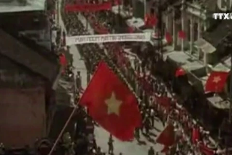 河内市纷纷举行活动庆祝首都解放65周年