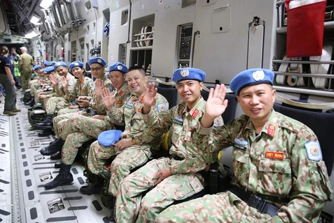 越南二号二级野战医院启程赴南苏丹执行任务