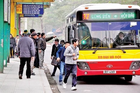河内市要加快公交基础设施建设 提高公交车运营效率 