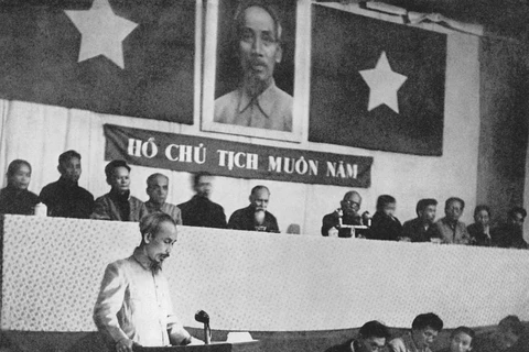 组图：越南共产党90年历史：土地改革-对人民高度负责，消除封建地主的土地占有制度