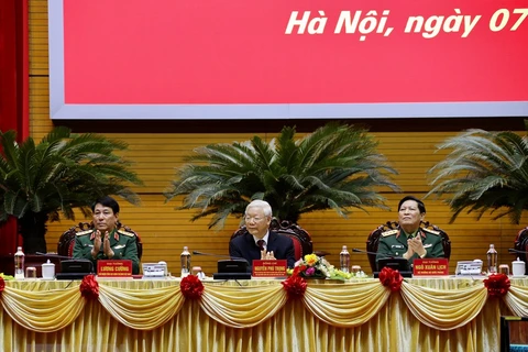 组图：越共中央总书记、国家主席阮富仲出席2020年全军军政会议