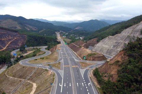 组图：承天顺化—岘港高速公路正式竣工 通车指日可待