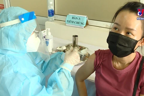 9月份胡志明市将为12-18岁人群接种新冠疫苗