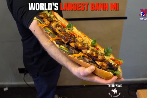 世界上最大的越式面包征服澳大利亚食客味蕾