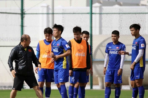 越南国足队为2019年亚洲杯备赛进行训练（组图）