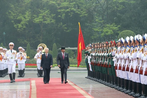 文莱达鲁萨兰国苏丹哈吉•哈桑纳尔•博尔基亚对越南进行国事访问（组图）