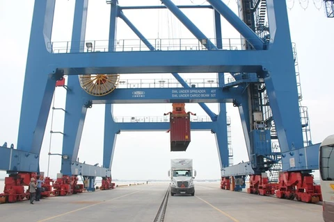 今年5月份越南货物出口增长4%以上