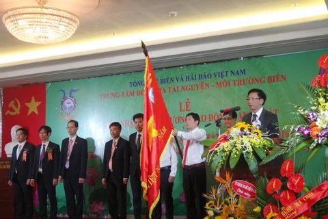 越南海洋资源与环境调查中心荣获一级劳动勋章（图片来源：http://www.baotainguyenmoitruong.vn）