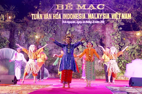 马印越三国文化周闭幕式
