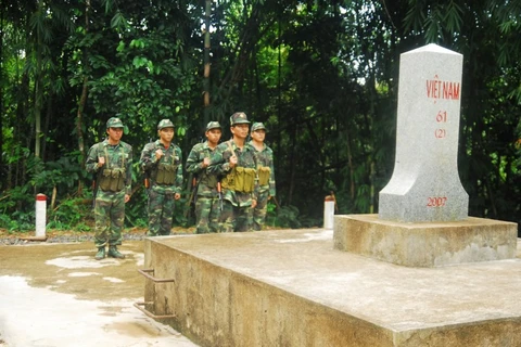 附图设在平福省的越南与柬埔寨界碑。（图片来源：因特网）