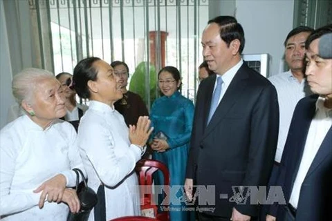 越南国家主席陈大光圣诞节前走访胡志明市天主教总教区