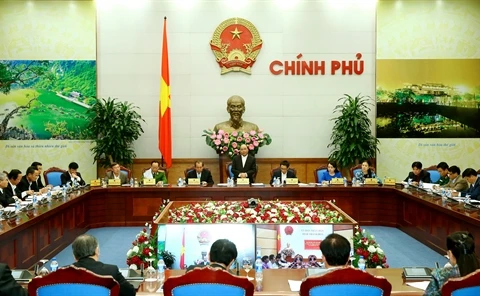 越南政府总理阮春福主持毒品犯罪预防打击和禁吸戒毒工作视频会议。