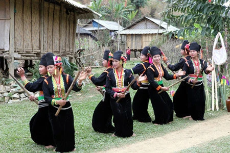 克姆族人生活和音乐中的山林烙印（图片来源：越南之声）