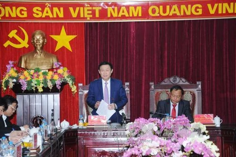 越南政府副总理王庭惠与北件省主要领导干部座谈