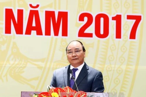 阮春福总理出席会议并发表讲话