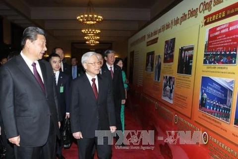 阮富仲总书记与中国国家主席习近平（2015年4月摄）