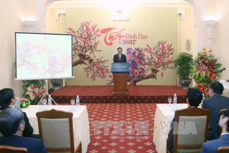 范平明副总理在见面会上发表讲话
