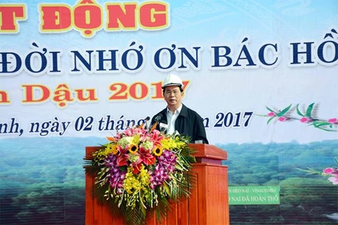 越南国家主席陈大光启动植树节（图片来源：越南人民军队报）