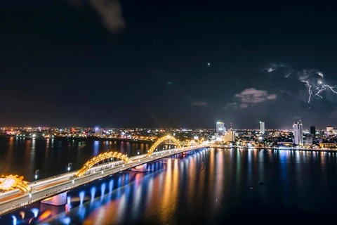 岘港市​韩江桥