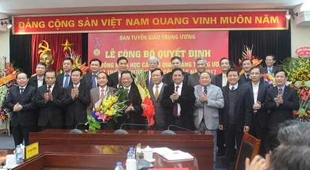 越共中央直属机关科学委员会委员（图片来源：《人民报》）