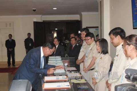柬埔寨首相洪森报名出席会议（图片来源：越通社）