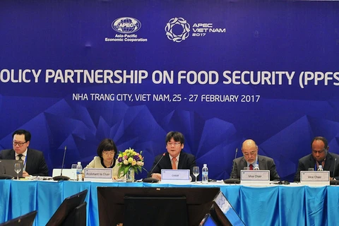 2月25日，越南农业与农村发展部召开粮食安全政策伙伴关系机制会议（图片来源：因特网）