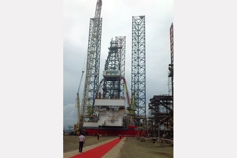 成功安装“三岛5号”钻井平台将越南石油工程机械制造业迈上新水平。