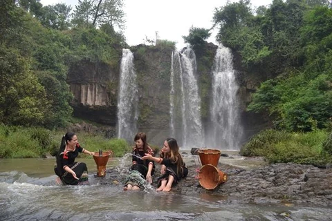 德拉·勇（Drai Yông）瀑布（图片来源：baodaklak.vn）